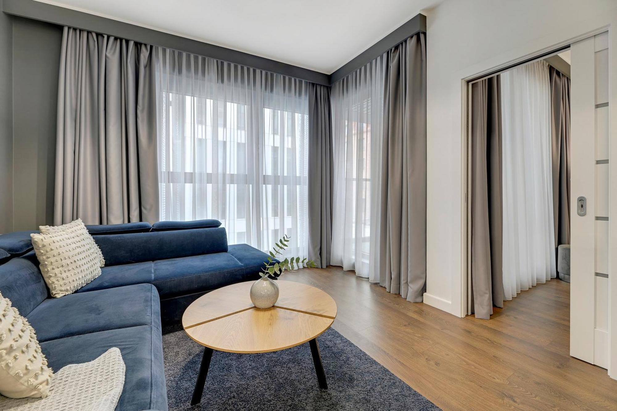 Granaria Deluxe & Riverside By Downtown Apartament *