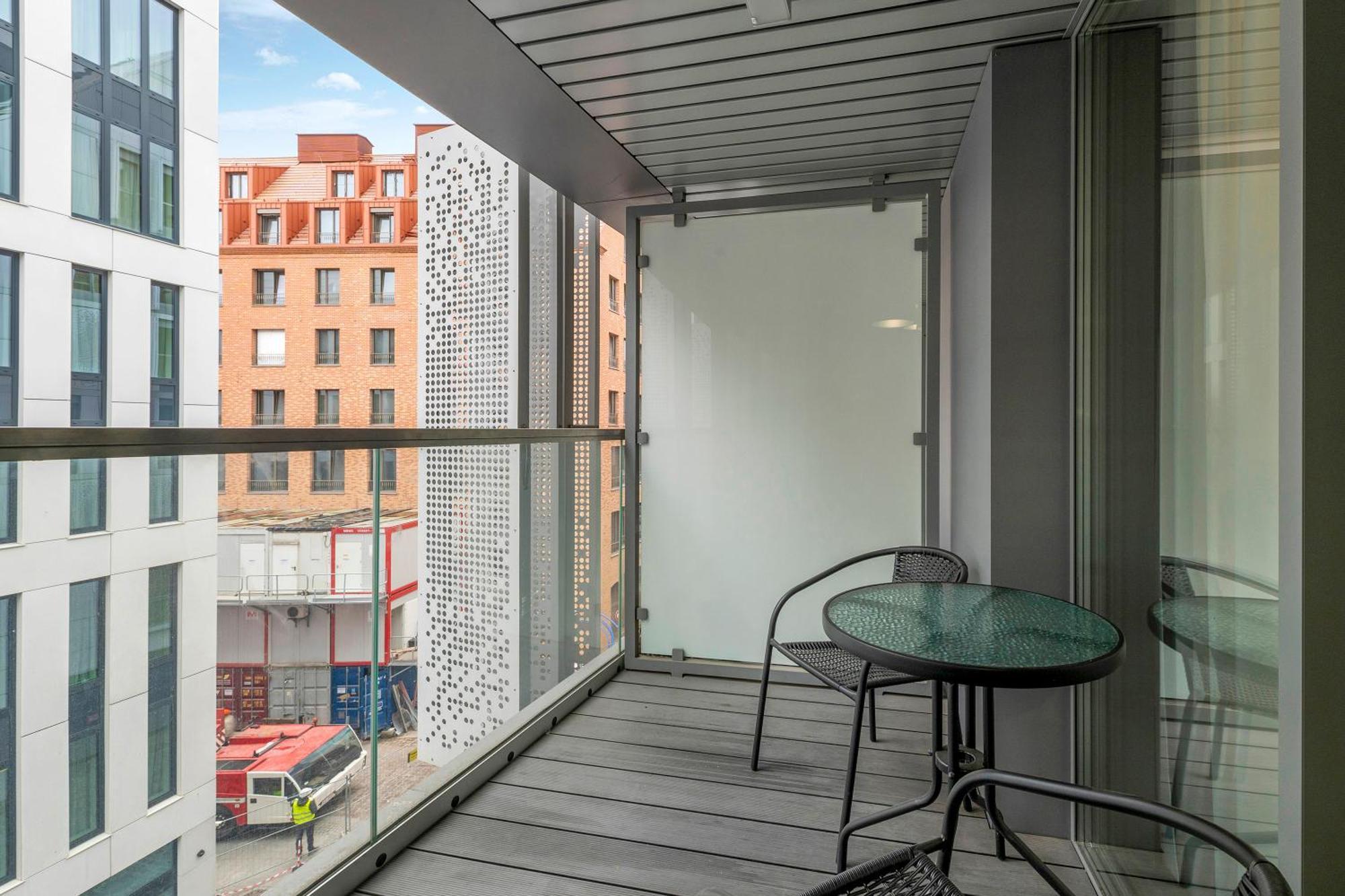 Granaria Deluxe & Riverside By Downtown Apartament